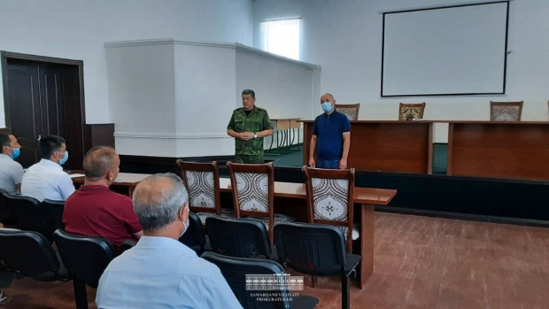 В Самаркандской области прокурор угрожал предпринимателю