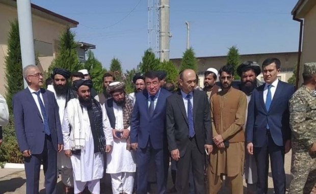 Временное правительство Афганистана прокомментировало гуманитарную помощь Узбекистана
