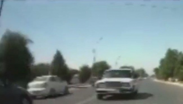 В Ташкентской области молодой человек скончался в результате автомобильной гонки