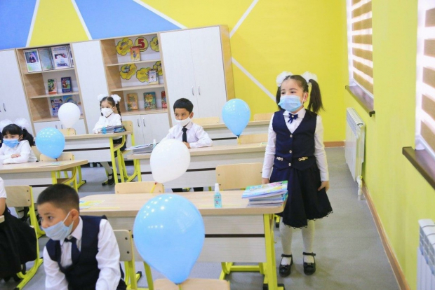 В Узбекистане построят 40 новых школ