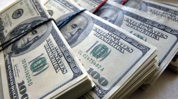 В Узбекистане снизился курс доллара