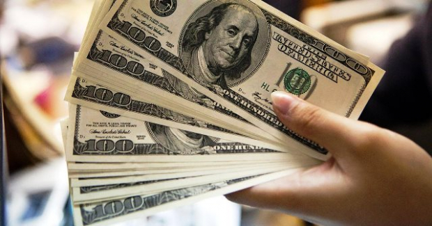 В Узбекистане курс доллара превысил 10 800 сумов
