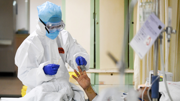 В Узбекистане количество новых зараженных коронавирусом резко снизилось