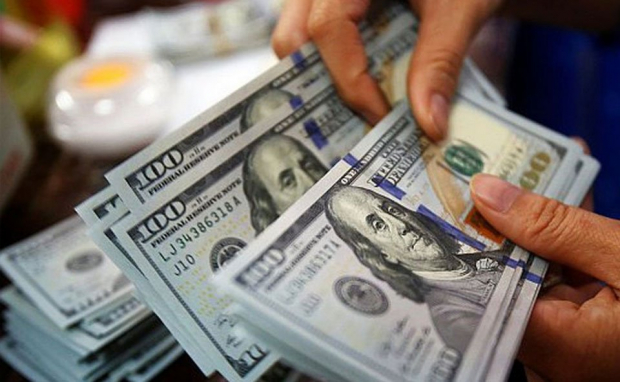 В Узбекистане обновили курс доллара