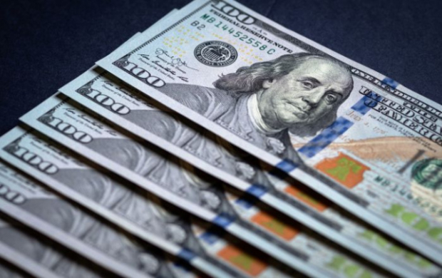 В коммерческих банках Узбекистана вырос курс доллара