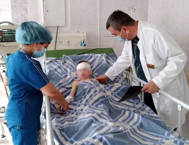 Состояние сбитого в Ташкенте на пешеходном переходе ребенка улучшается
