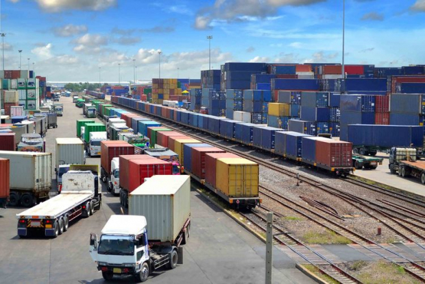 Экспорт на Украину из Узбекистана сократился в 4 раза после обострения ситуации