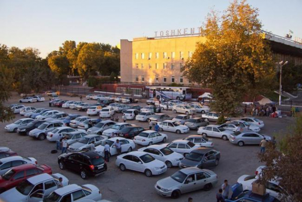 В Ташкенте сократят количество парковок