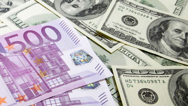 В Узбекистане 13 мая снизится курс доллара и евро