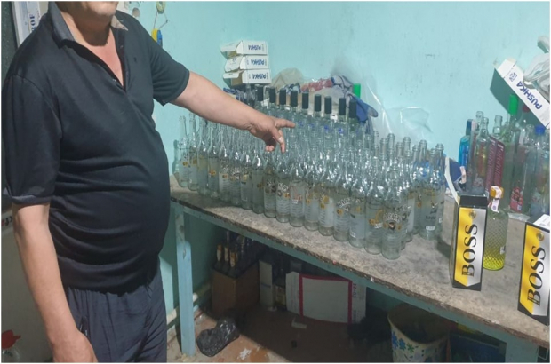 В Самаркандской области выявили подпольный цех по производству алкогольных напитков