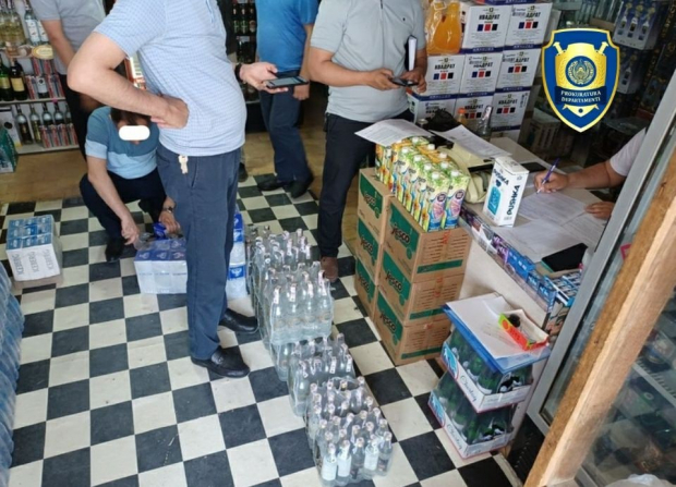 В двух регионах Узбекистана выявили реализацию контрафактной водки