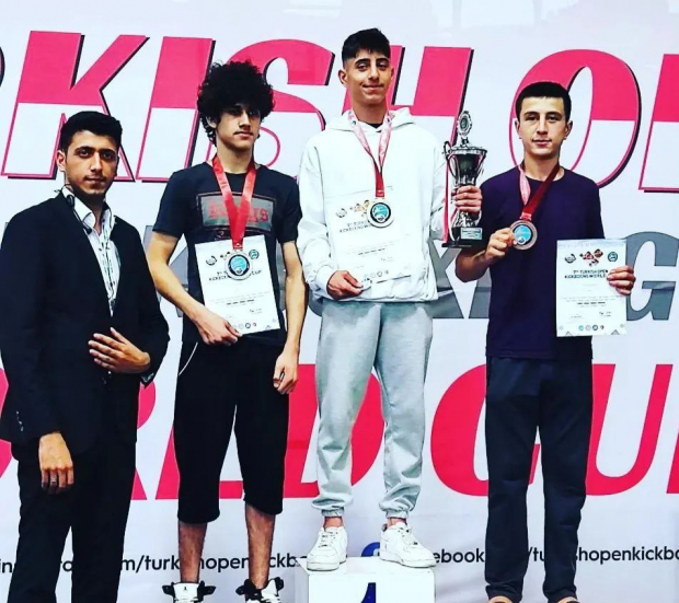 Учащийся из Ташкентской области выиграл бронзовую медаль на чемпионате мира по кикбоксингу