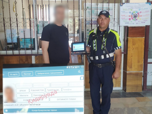 Водитель остановленный ДПС в Ахангаране за использование телефона, оказался в розыске за мошенничество