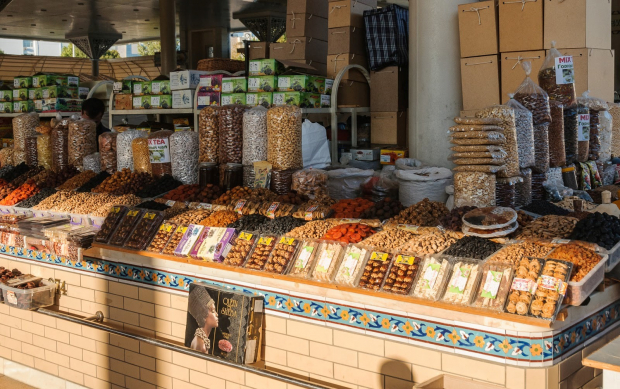 Какие имеются правила размещения продуктов при торговле на рынках Узбекистана?