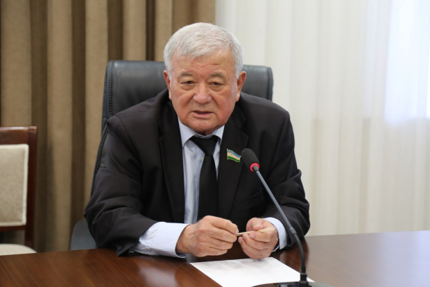 Сенатор озвучил свои предложения по внесению изменений в Конституцию Узбекистана