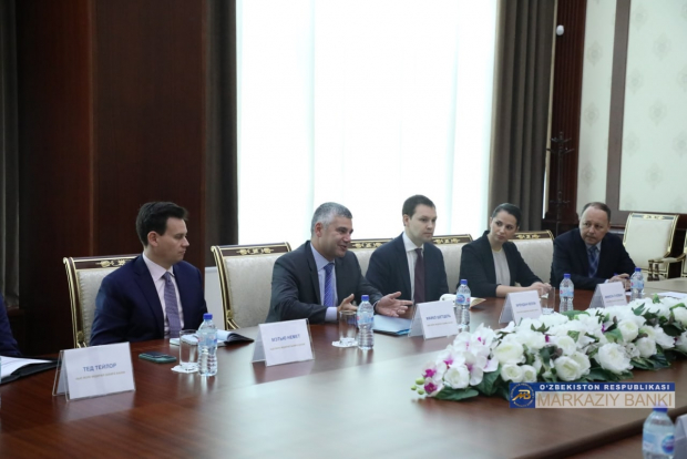 Центробанк Узбекистана посетила делегация Федерального резервного банка Нью-Йорка