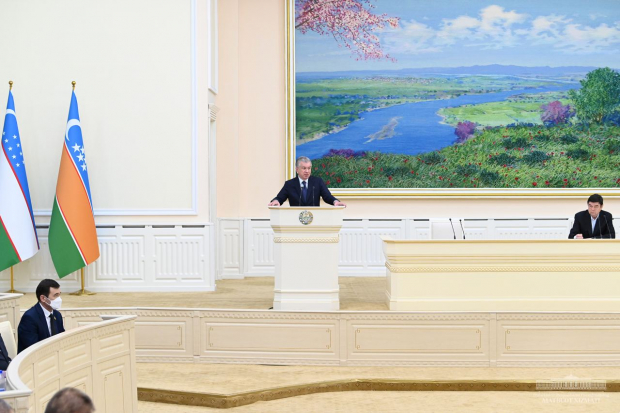 Президент Шавкат Мирзиёев заявил о жертвах среди населения и силовиков в Каракалпакстане