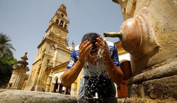 В связи с аномальной жарой в Испании скончались 500 человек