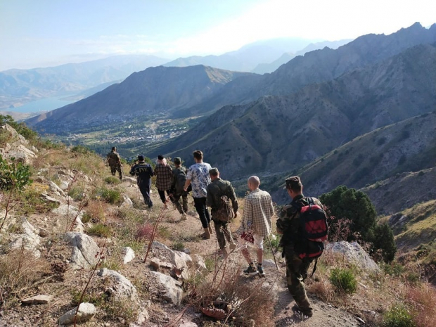 Сотрудники МЧС спасли туристов заблудившихся в горах Большого Чимгана