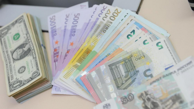 В Узбекистане обновили курс иностранных валют на 3 августа 2022 года