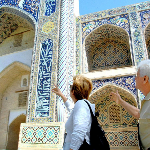 Названа страна, откуда приехало больше всего туристов в июле в Узбекистан