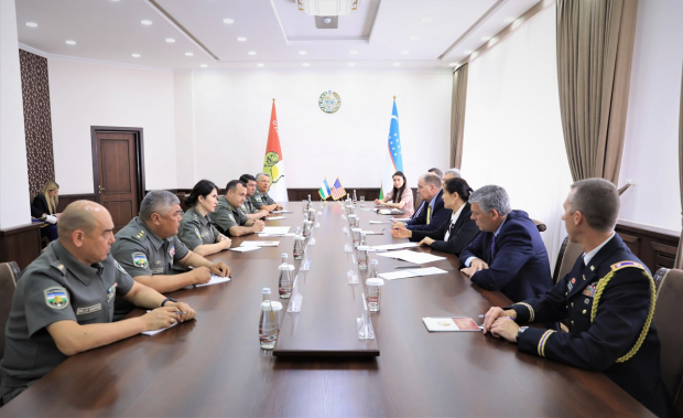 Командующий Национальной гвардией Узбекистана провел встречу с представителями Конгресса США