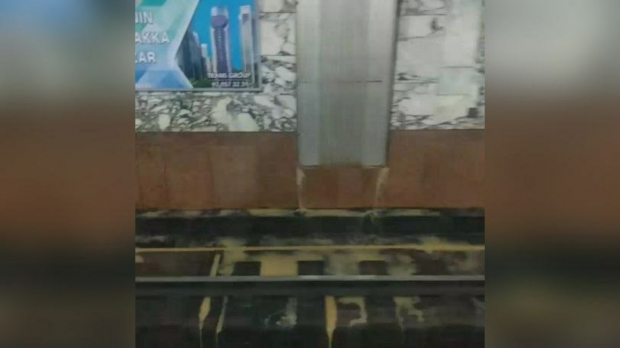 Из-за прорыва трубы вода просочилась на станцию ташкентского метро
