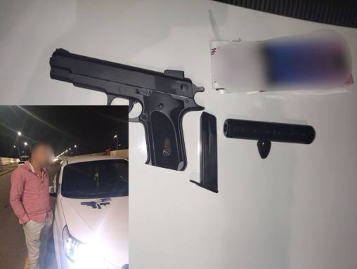В Ташкенте сотрудники ДПС выявили пистолет в остановленном автомобиле