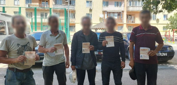 В Казахстане спасли граждан Узбекистана, которых незаконно удерживал работодатель