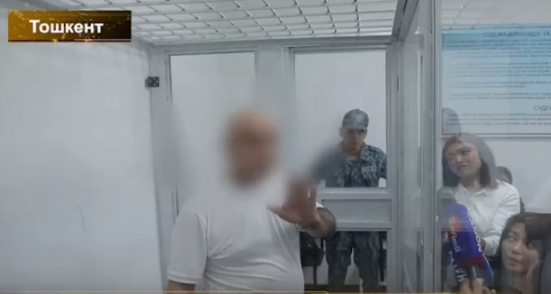 В Ташкенте мужчина занимался мошенничеством имитируя женский голос