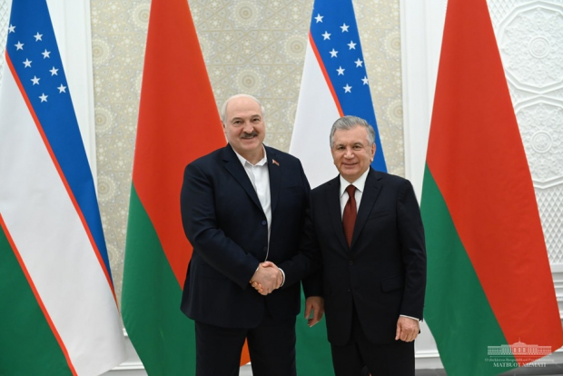 Шавкат Мирзиёев провел встречу с Александром Лукашенко