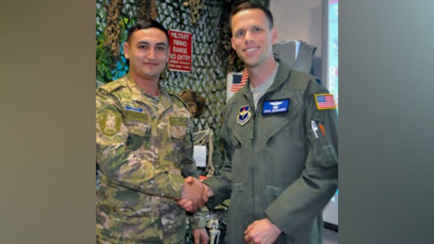 Узбекского капитана поблагодарили за его героизм во время поездки в NASA