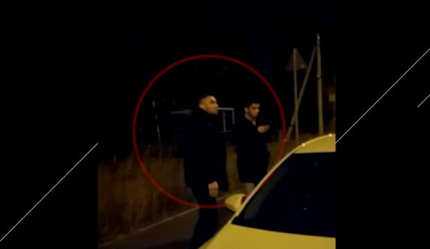 В России узбекистанец получил огнестрельное ранение головы — видео