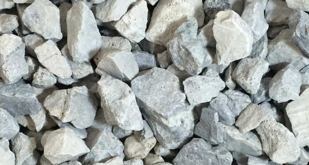 В Узбекистане решили производить бумагу из камня