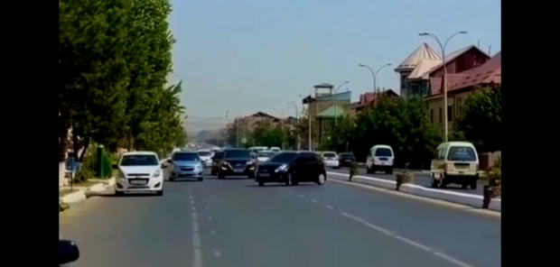 Водитель автомобиля «Spark» устроил беспредел на дорогах Андижана и хвастался оружием