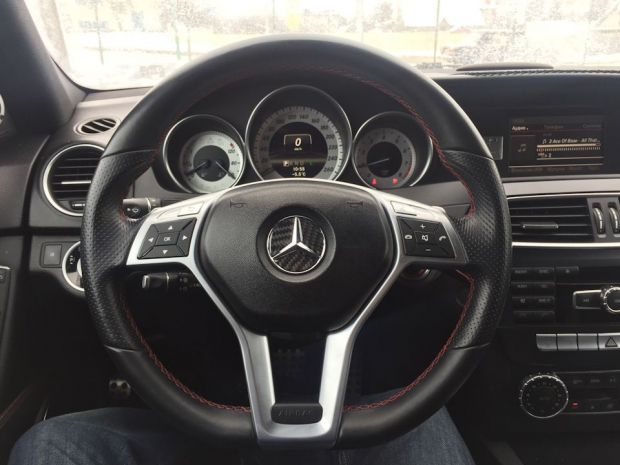 Узбекистанцы чаще начали покупать авто за рубежом