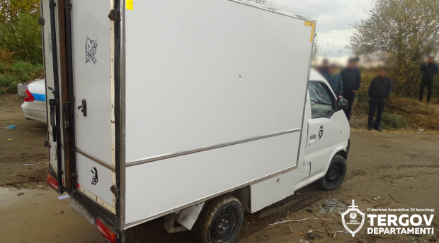 В Бухарской области 14-летние подростки угнали мини-грузовик