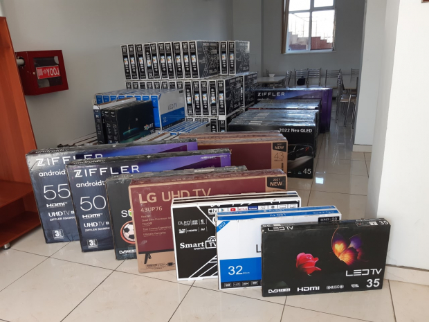 Таможней Сырдарьинской области выявлены незаконно ввезённые телевизоры