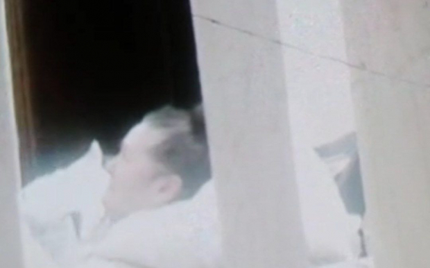 В Хорезмской области женщина несколько раз ударила больную свекровь — видео