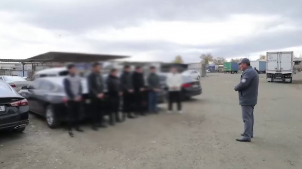 В Хорезме наказали 9 водителей, которые устроили беспредел на дорогах - видео