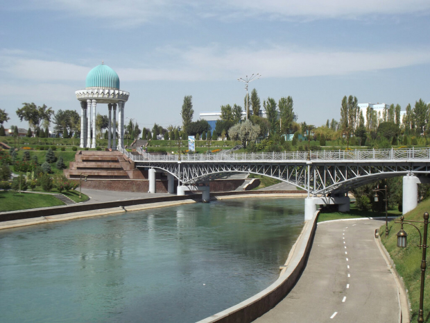 В Ташкенте спасли девушку, пытавшуюся покончить с собой
