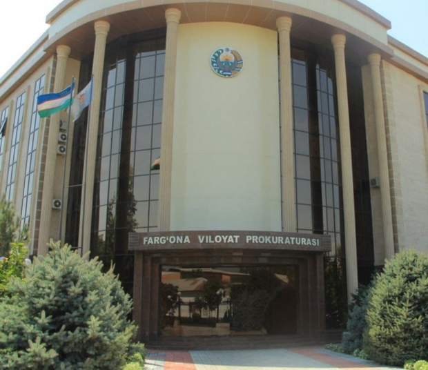 Детский омбудсмен Узбекистана встретилась с подростками, которые убили несовершеннолетнего в Коканде