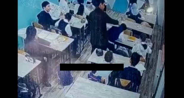 В одной из частных школ Ташкента к ученикам применяли физическое воздействие - видео