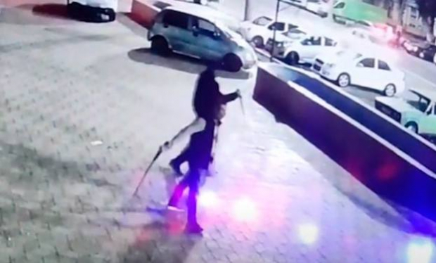 В Ташкенте арестовали мужчину, вышедшего на улицу с мечом в руках