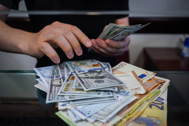 В Узбекистане курс иностранных валют резко понизился