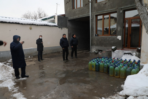 В Ташкенте пресечена незаконная продажа нефтепродуктов