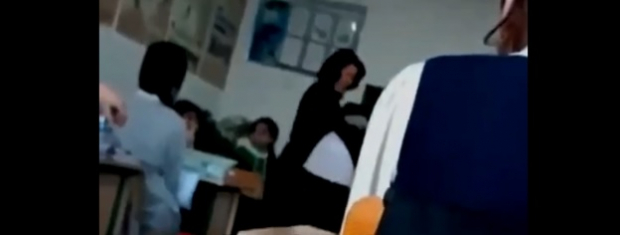 В Самарканде учительница избила ученика - видео