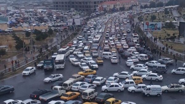 Министр внутренних дел Узбекистана попросил граждан больше пользоваться общественным транспортом