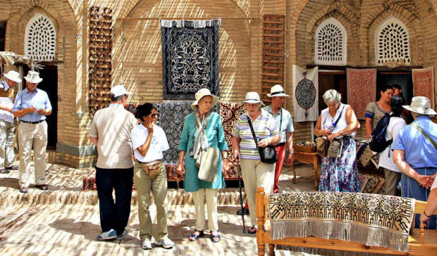 Узбекистан планирует принять семь млн туристов в 2023 году