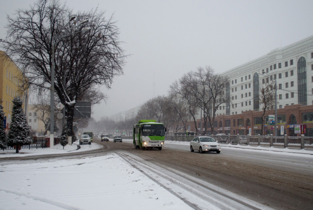 В Ташкенте из-за холодов возникли проблемы с автобусами